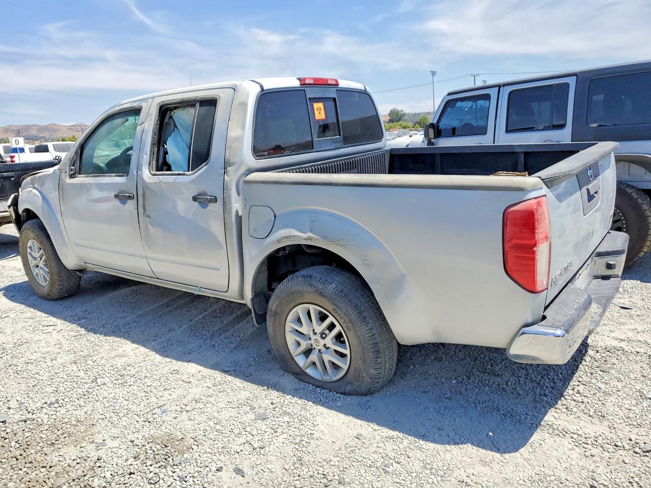 2017 NISSAN FRONTIER
