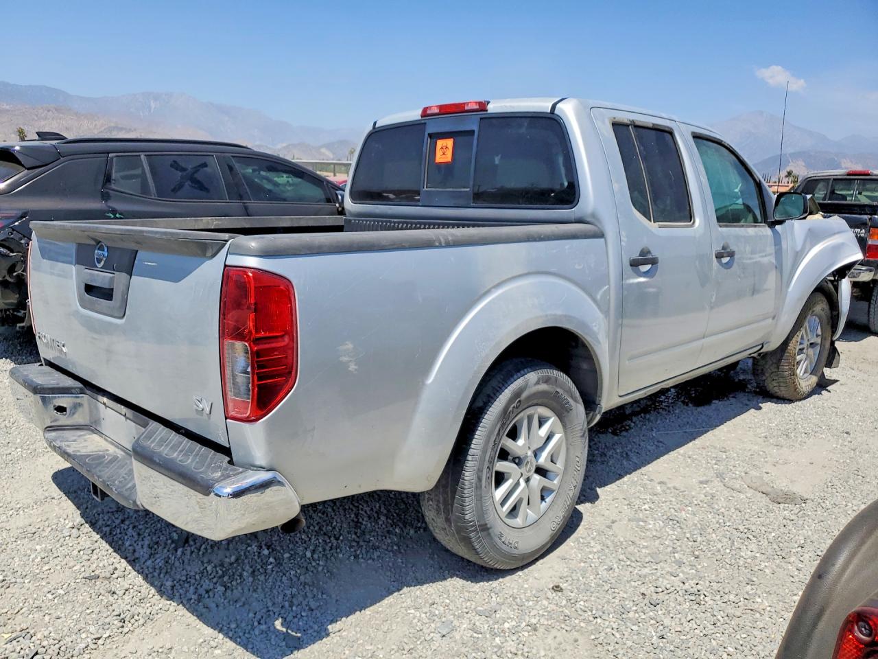 2017 NISSAN FRONTIER