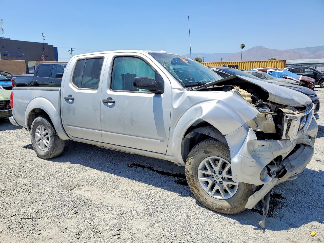 2017 NISSAN FRONTIER