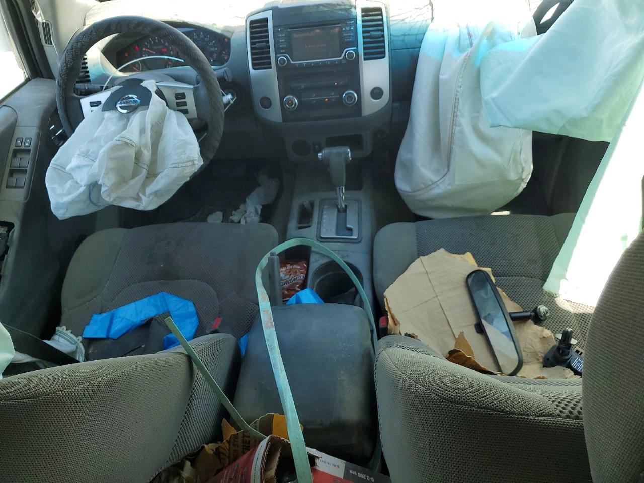 2017 NISSAN FRONTIER