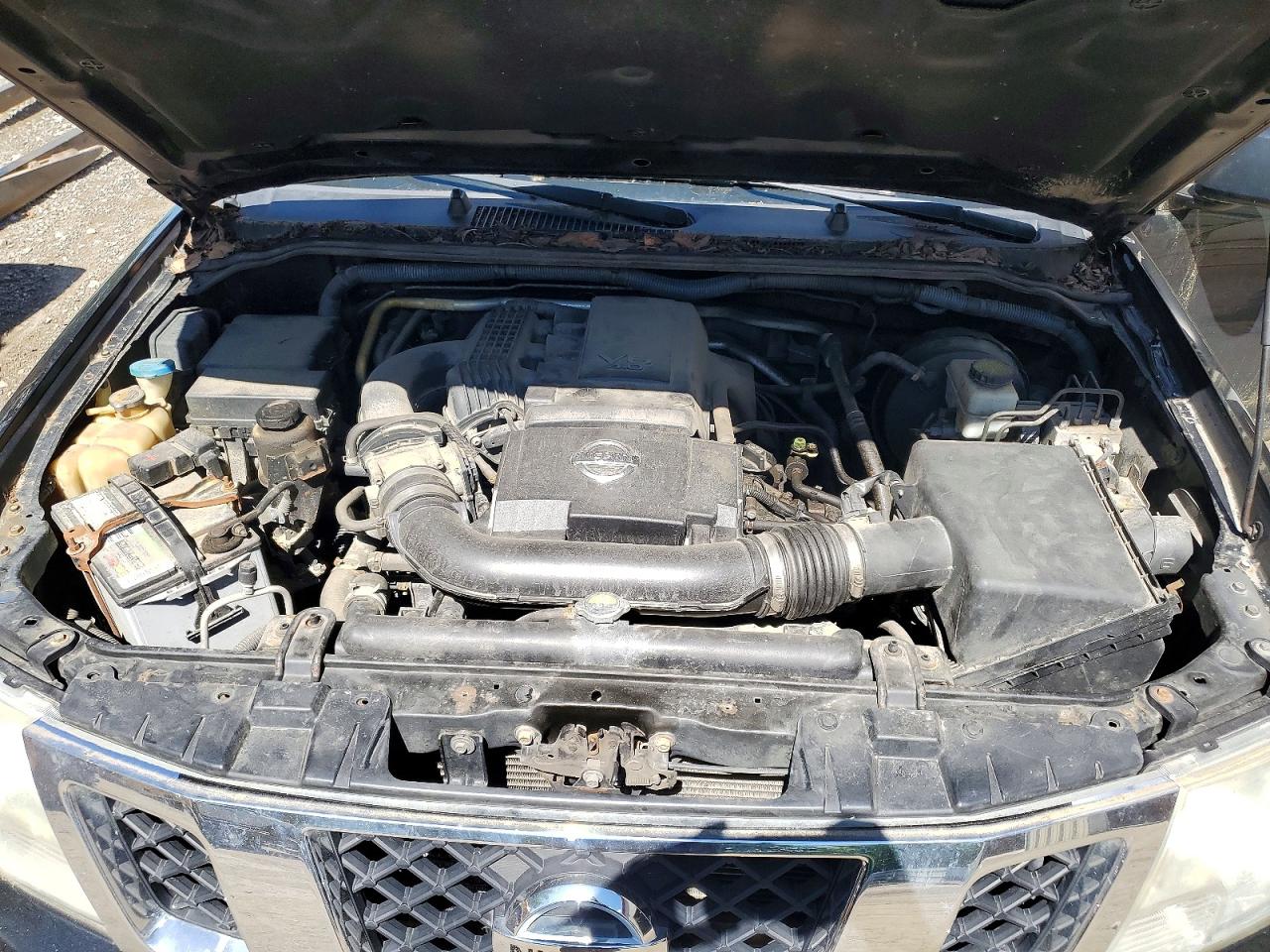 2012 NISSAN FRONTIER
