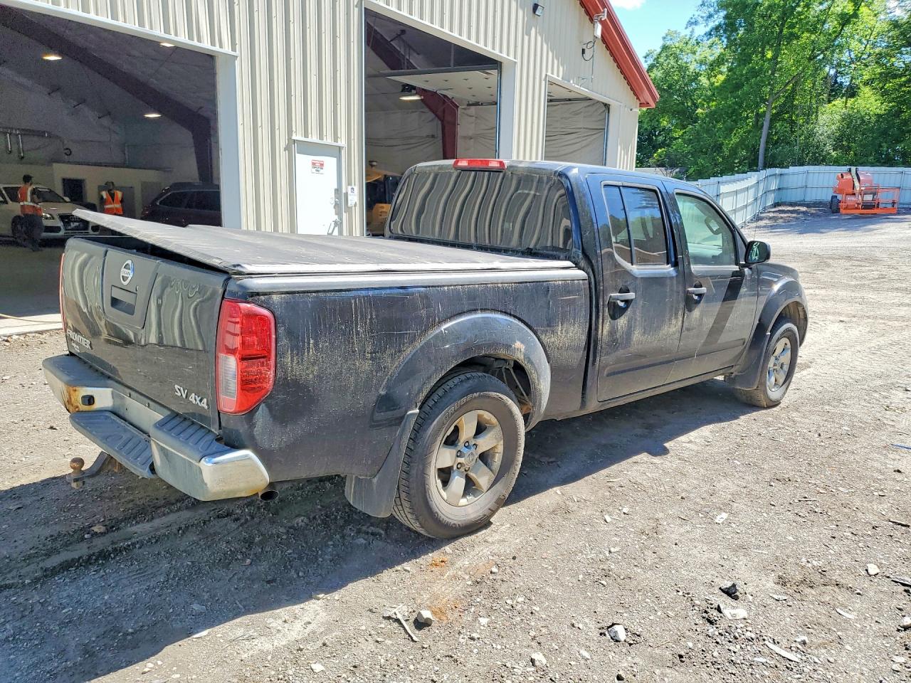 2012 NISSAN FRONTIER