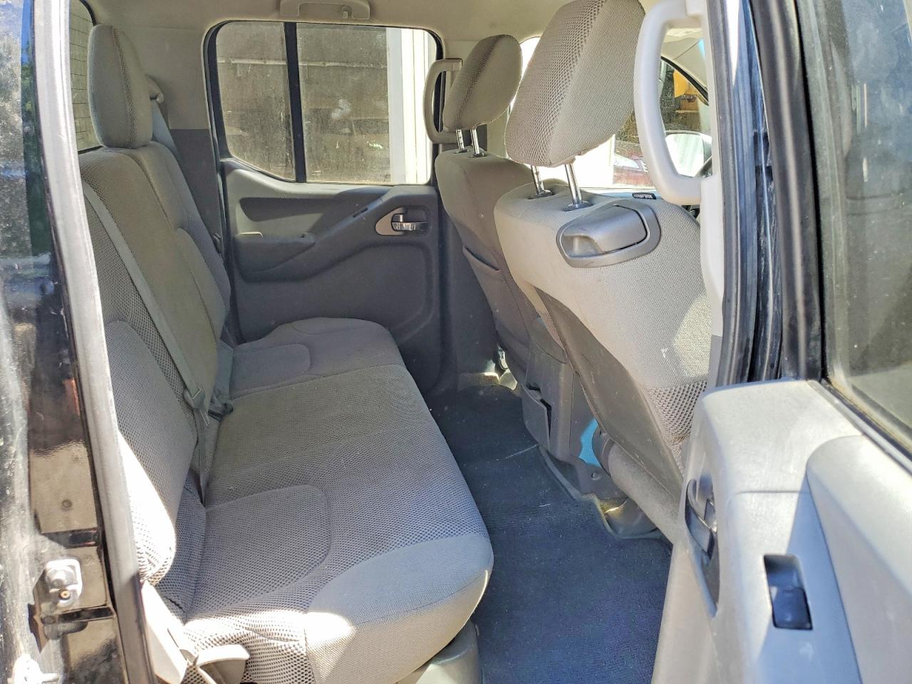 2012 NISSAN FRONTIER