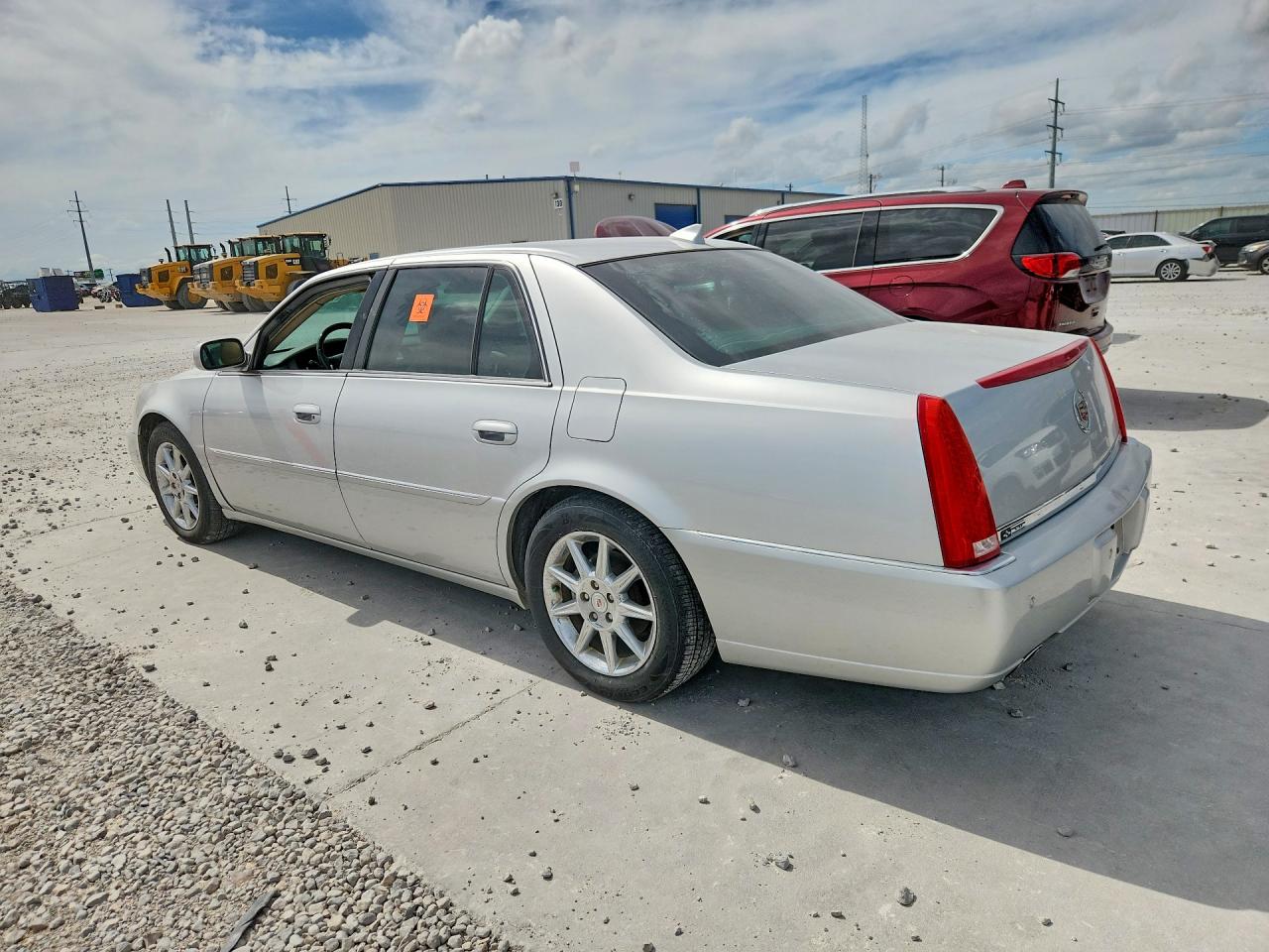 2011 CADILLAC DTS