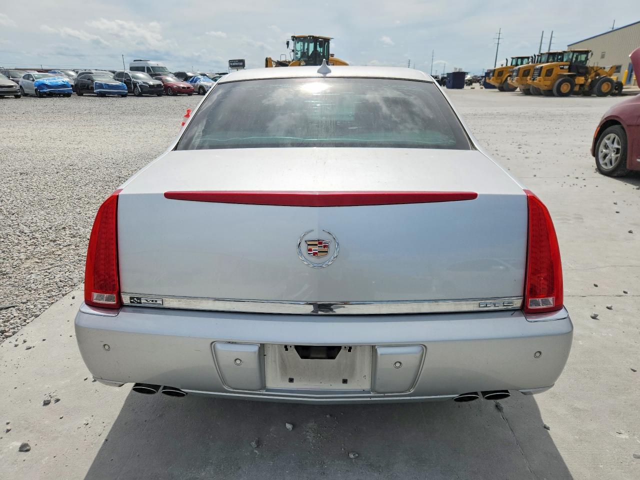 2011 CADILLAC DTS