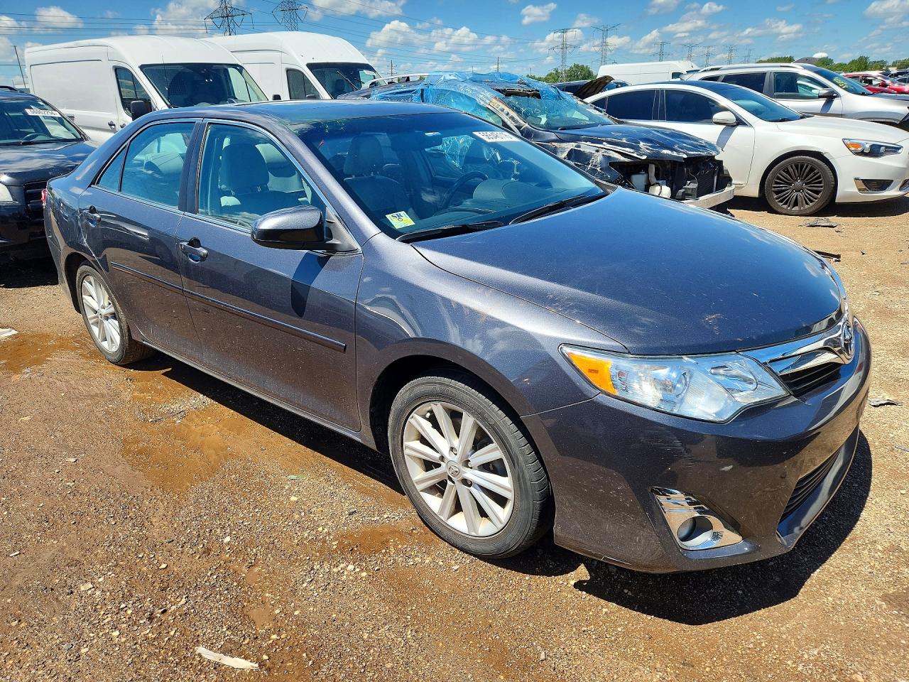 2012 TOYOTA CAMRY