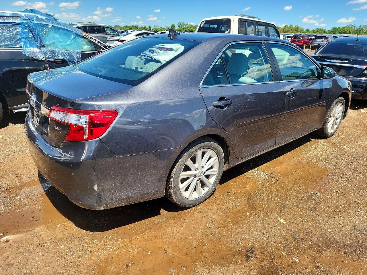 2012 TOYOTA CAMRY