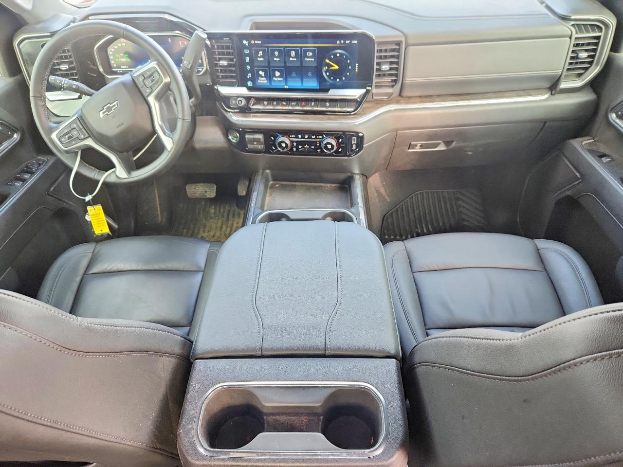 2024 CHEVROLET SILVERADO