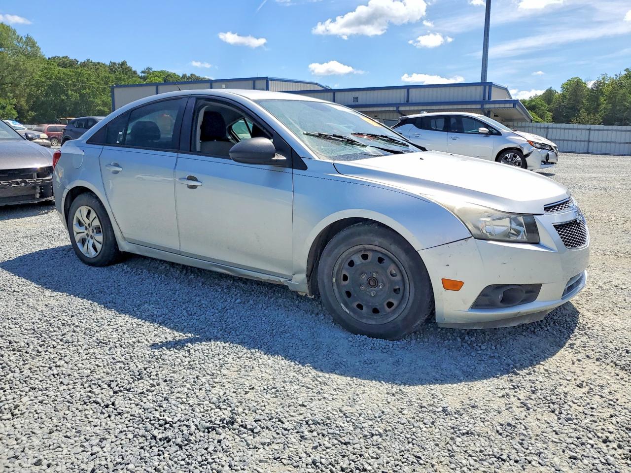 2013 CHEVROLET CRUZE
