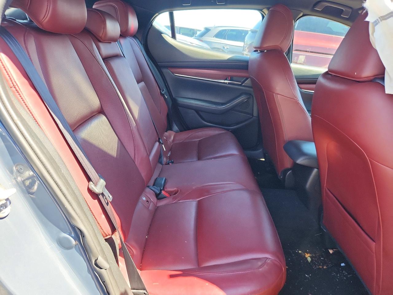 2019 MAZDA 3