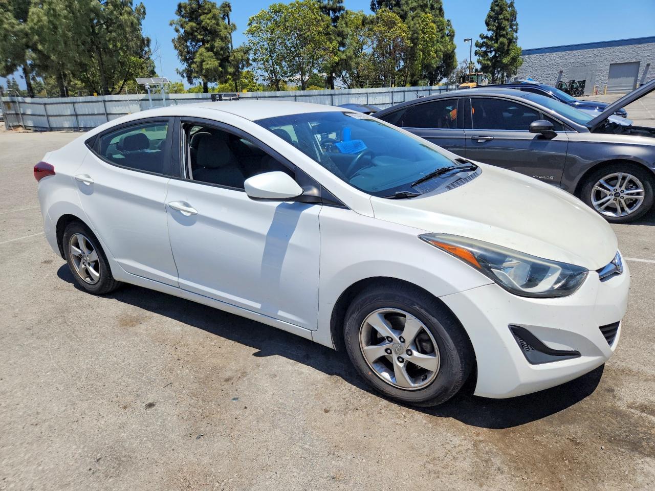 2014 HYUNDAI ELANTRA
