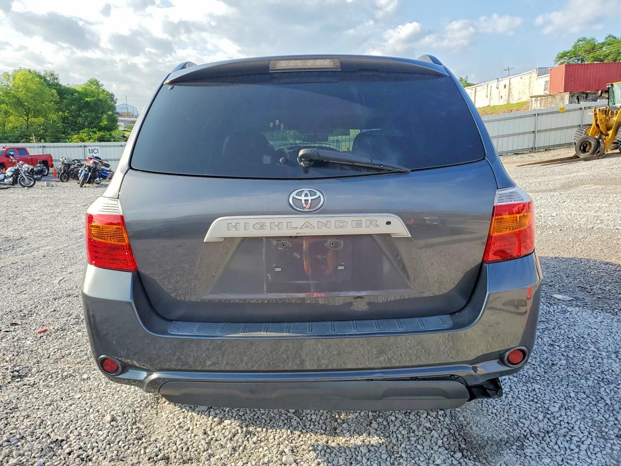 2010 TOYOTA HIGHLANDER