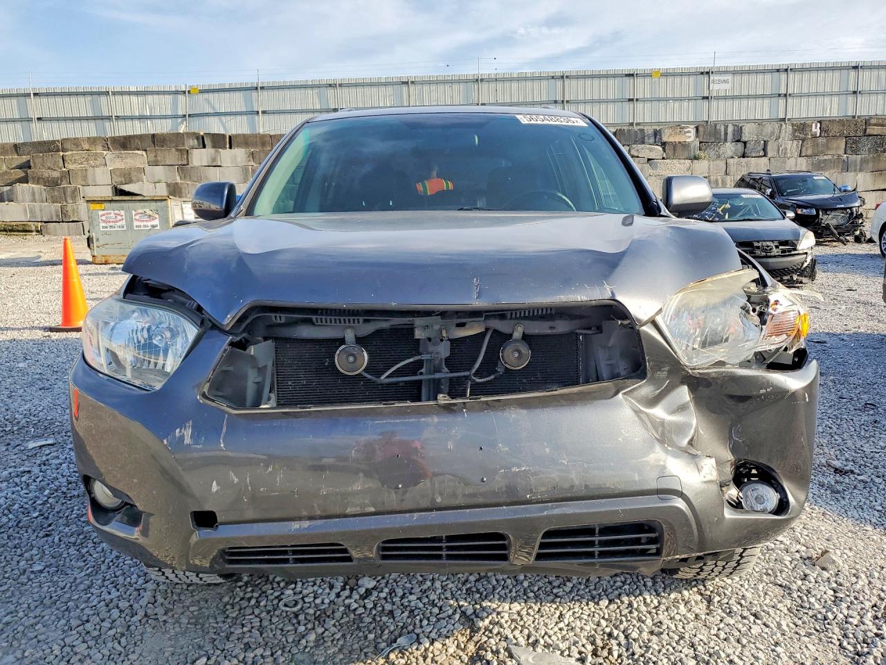 2010 TOYOTA HIGHLANDER