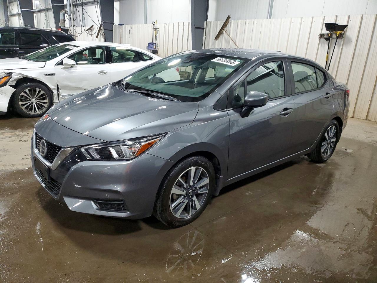 2022 NISSAN VERSA