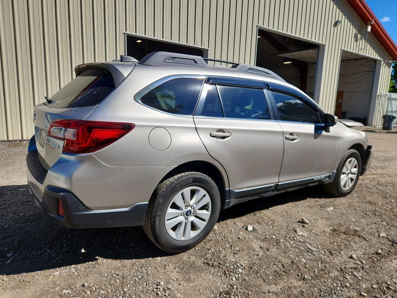 2018 SUBARU OUTBACK
