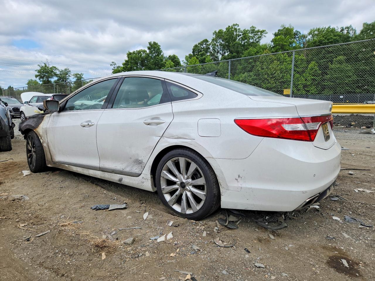 2015 HYUNDAI AZERA