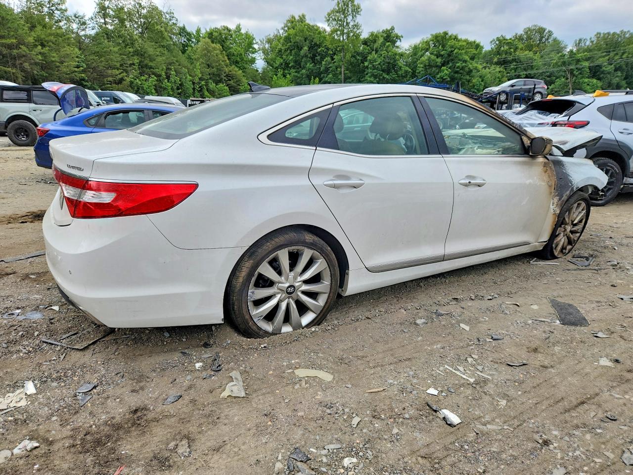 2015 HYUNDAI AZERA