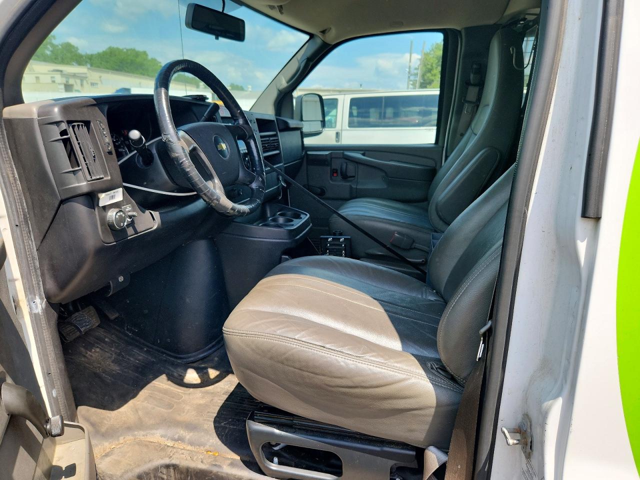 2013 CHEVROLET EXPRESS