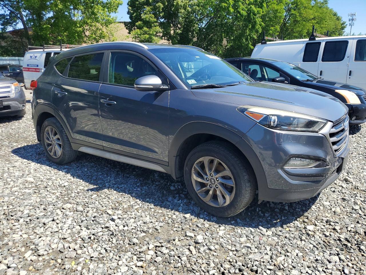 2017 HYUNDAI TUCSON