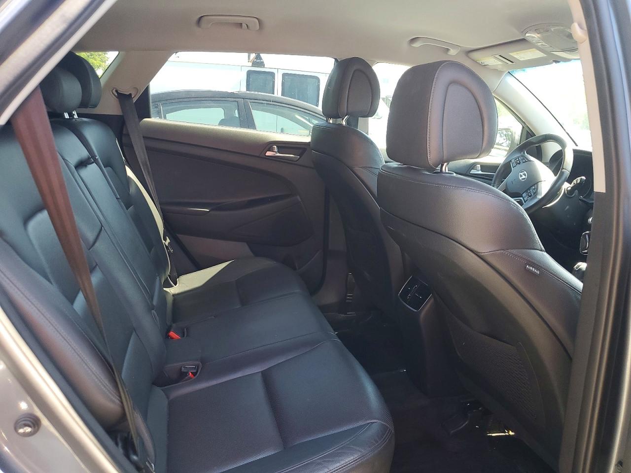 2017 HYUNDAI TUCSON