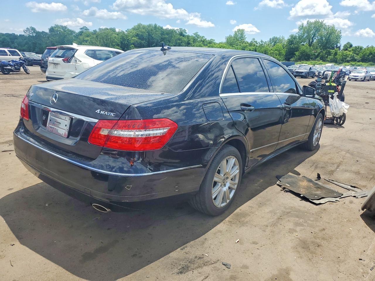 2012 MERCEDES-BENZ E-CLASS