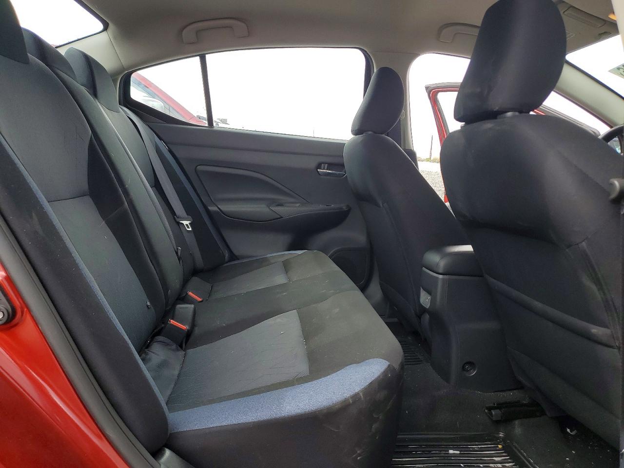 2025 NISSAN VERSA