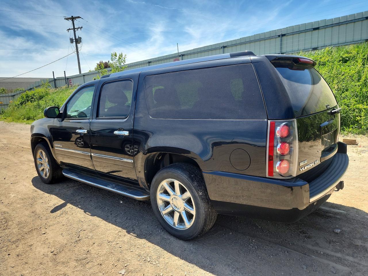 2012 GMC YUKON