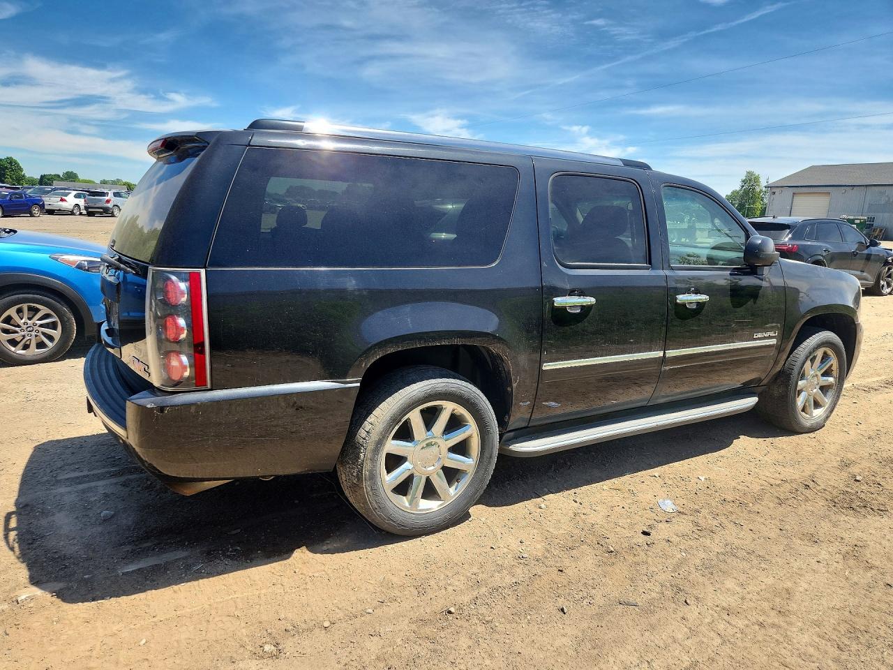 2012 GMC YUKON