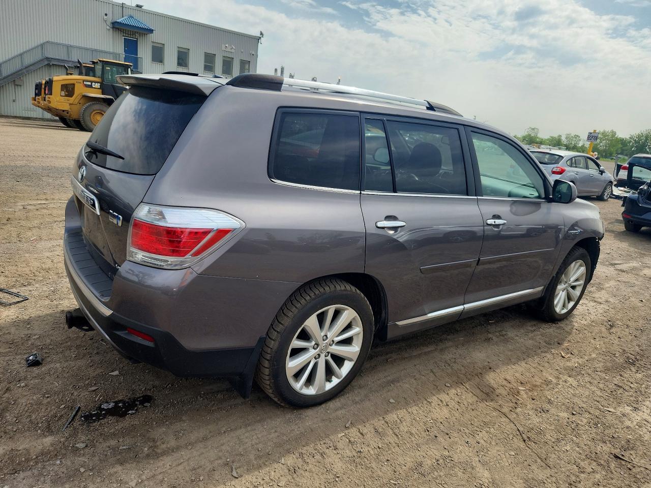 2011 TOYOTA HIGHLANDER