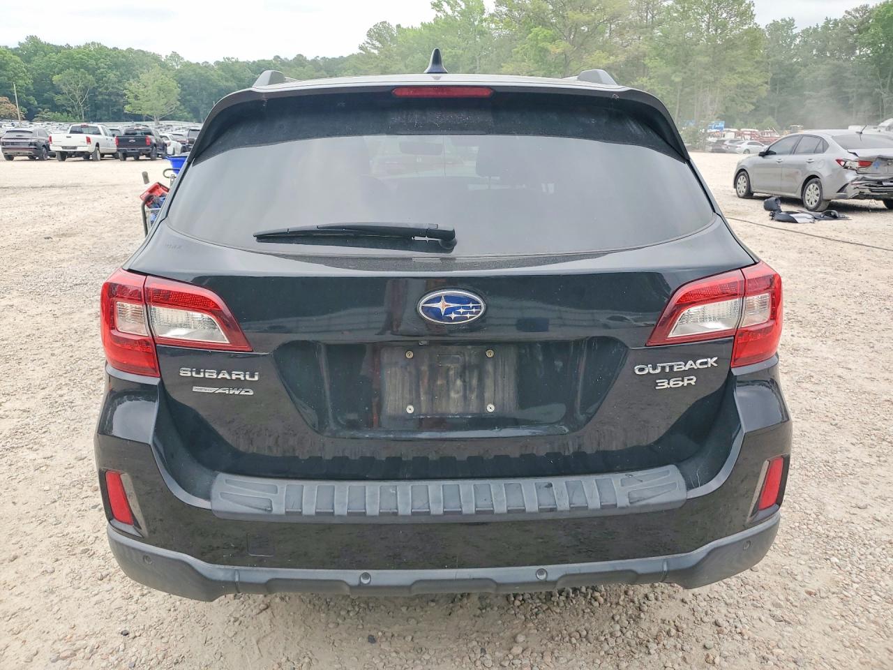 2017 SUBARU OUTBACK