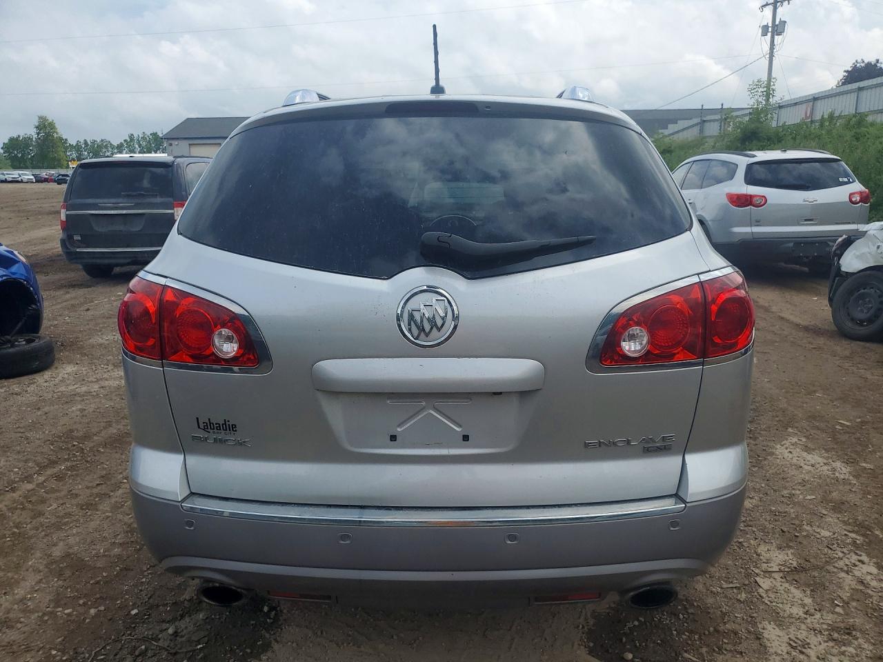2011 BUICK ENCLAVE