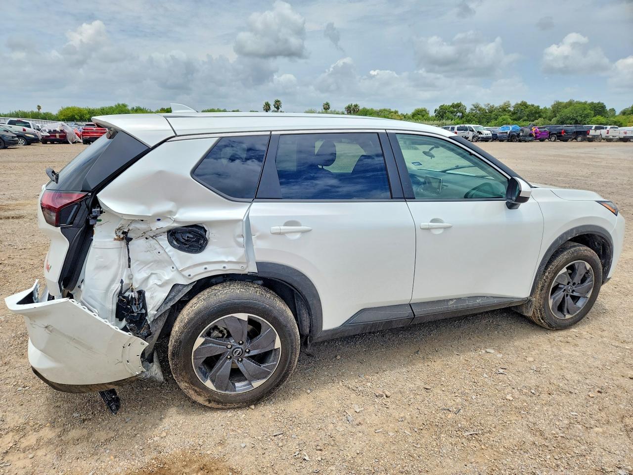 2026 NISSAN ROGUE