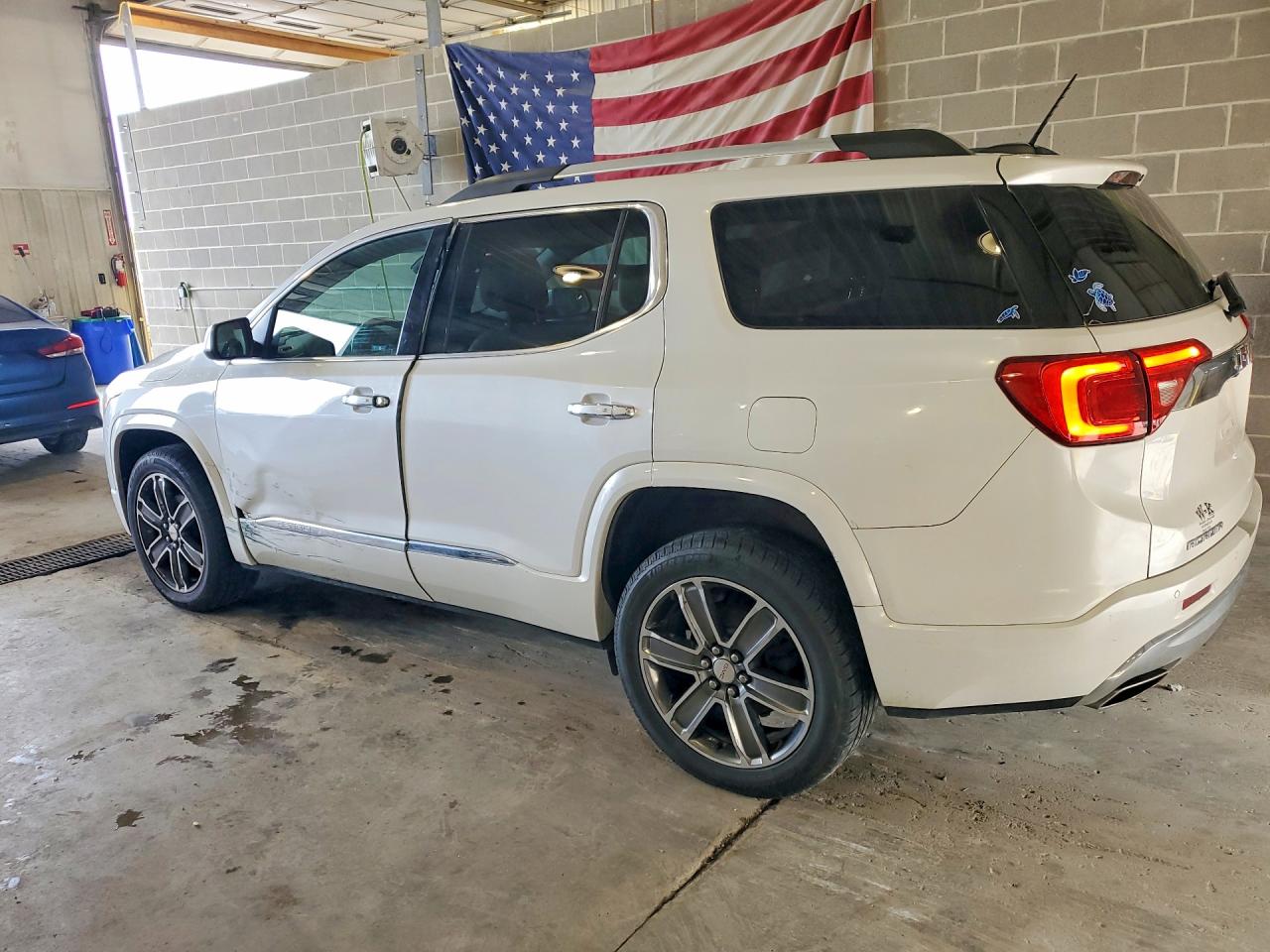2017 GMC ACADIA DEN