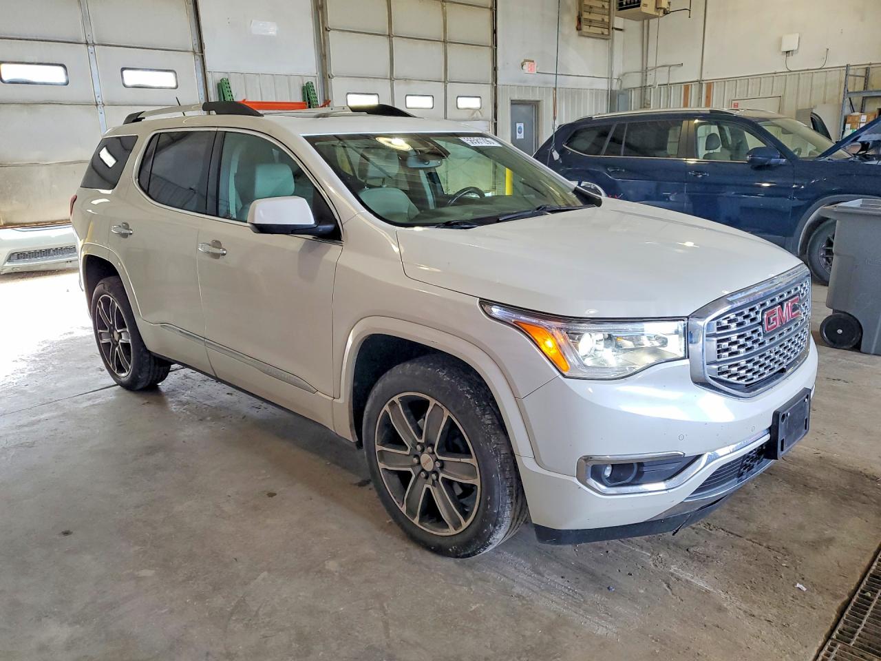 2017 GMC ACADIA DEN