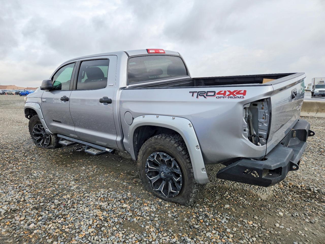 2016 TOYOTA TUNDRA