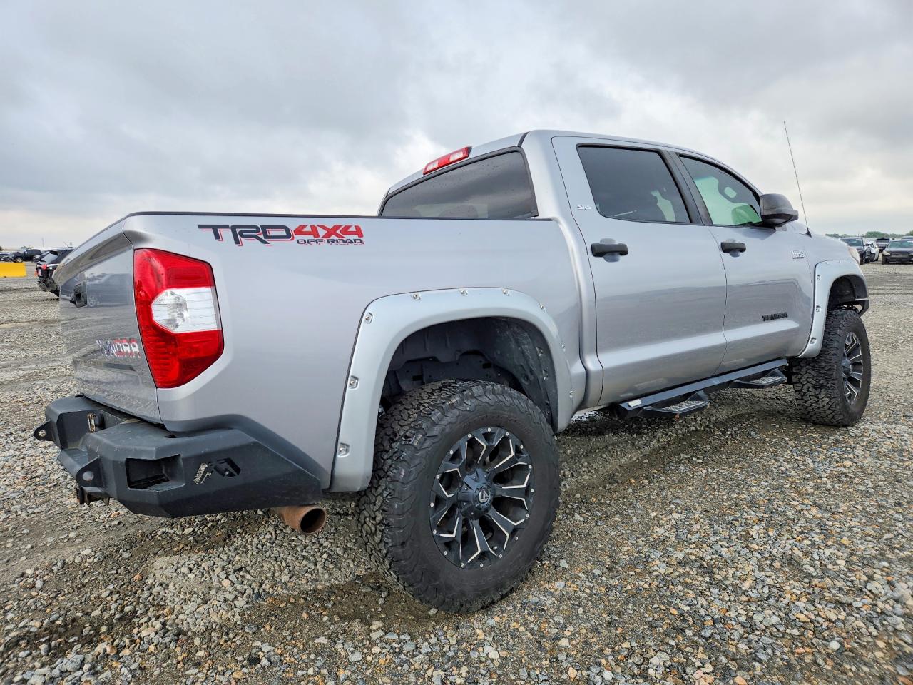 2016 TOYOTA TUNDRA