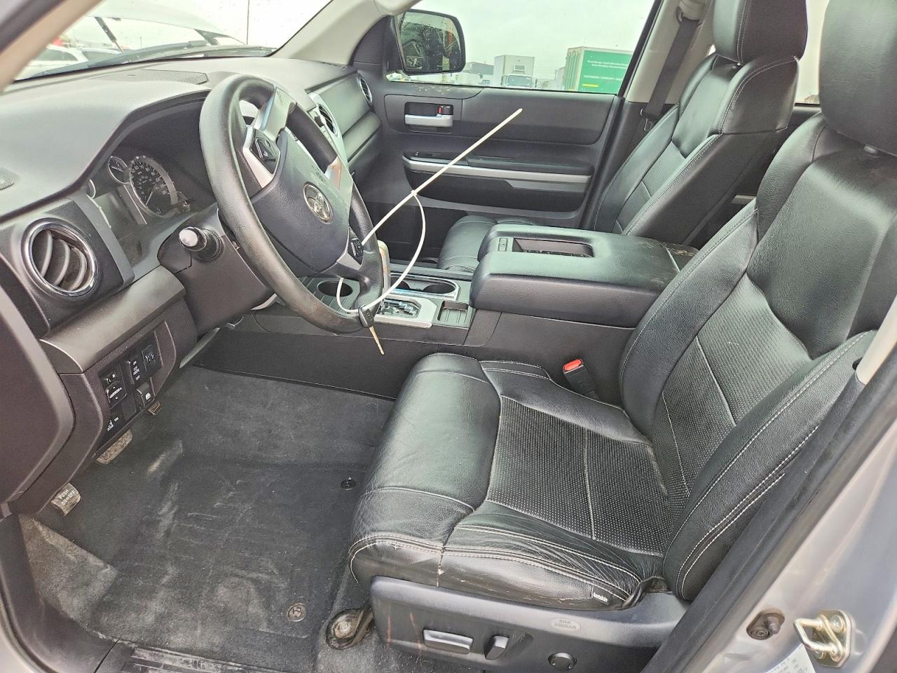 2016 TOYOTA TUNDRA