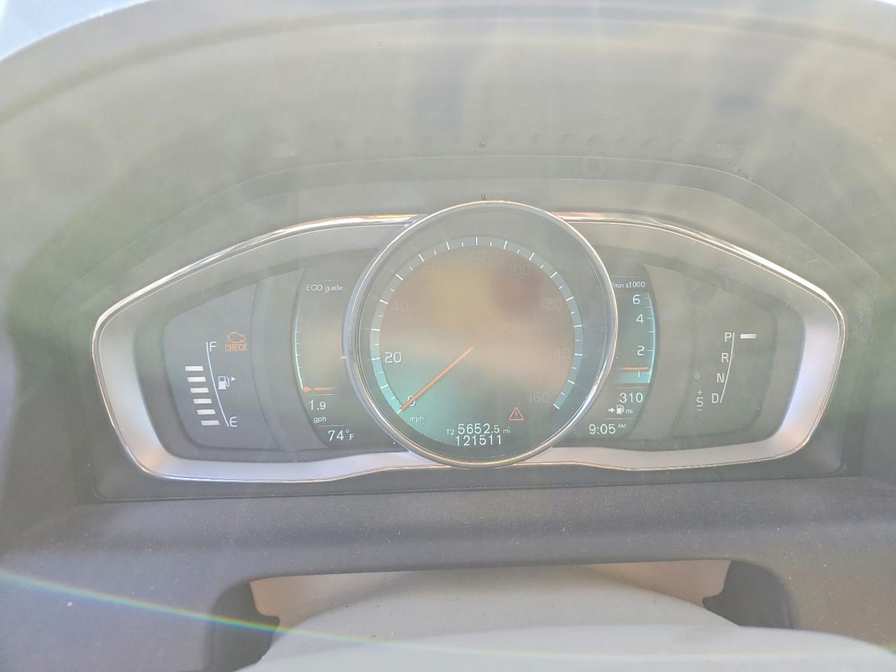 2016 VOLVO XC60