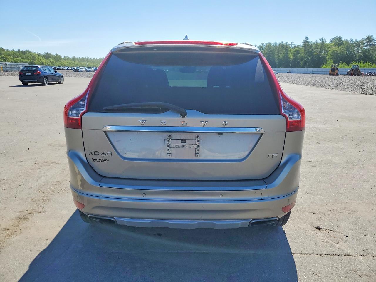2016 VOLVO XC60