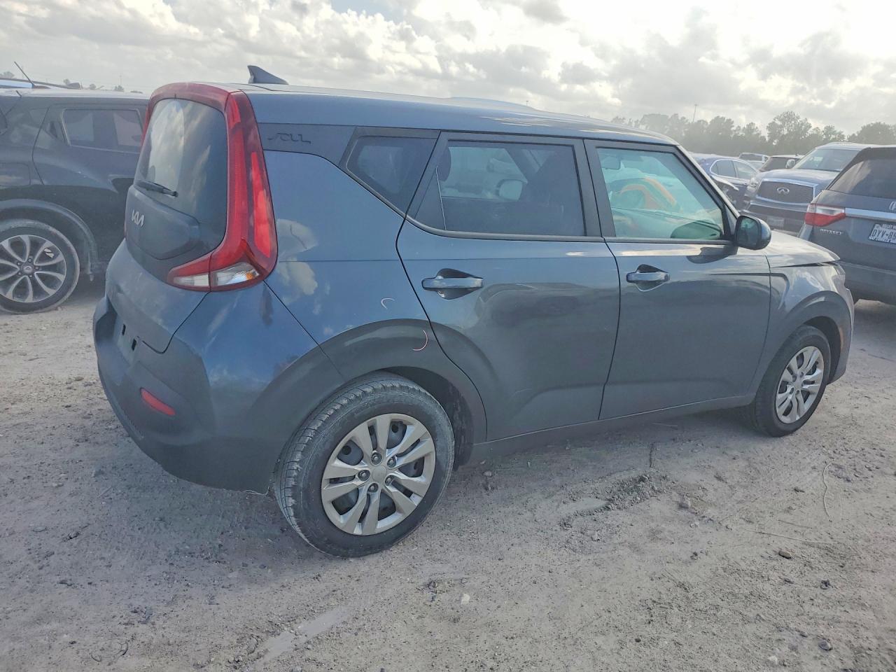 2022 KIA SOUL