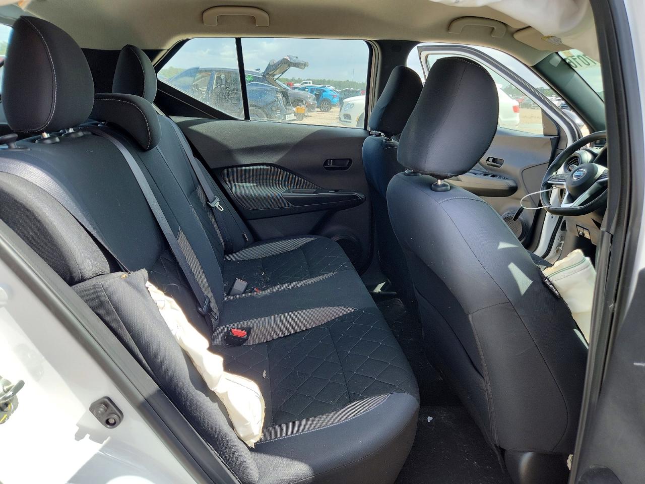 2020 NISSAN KICKS