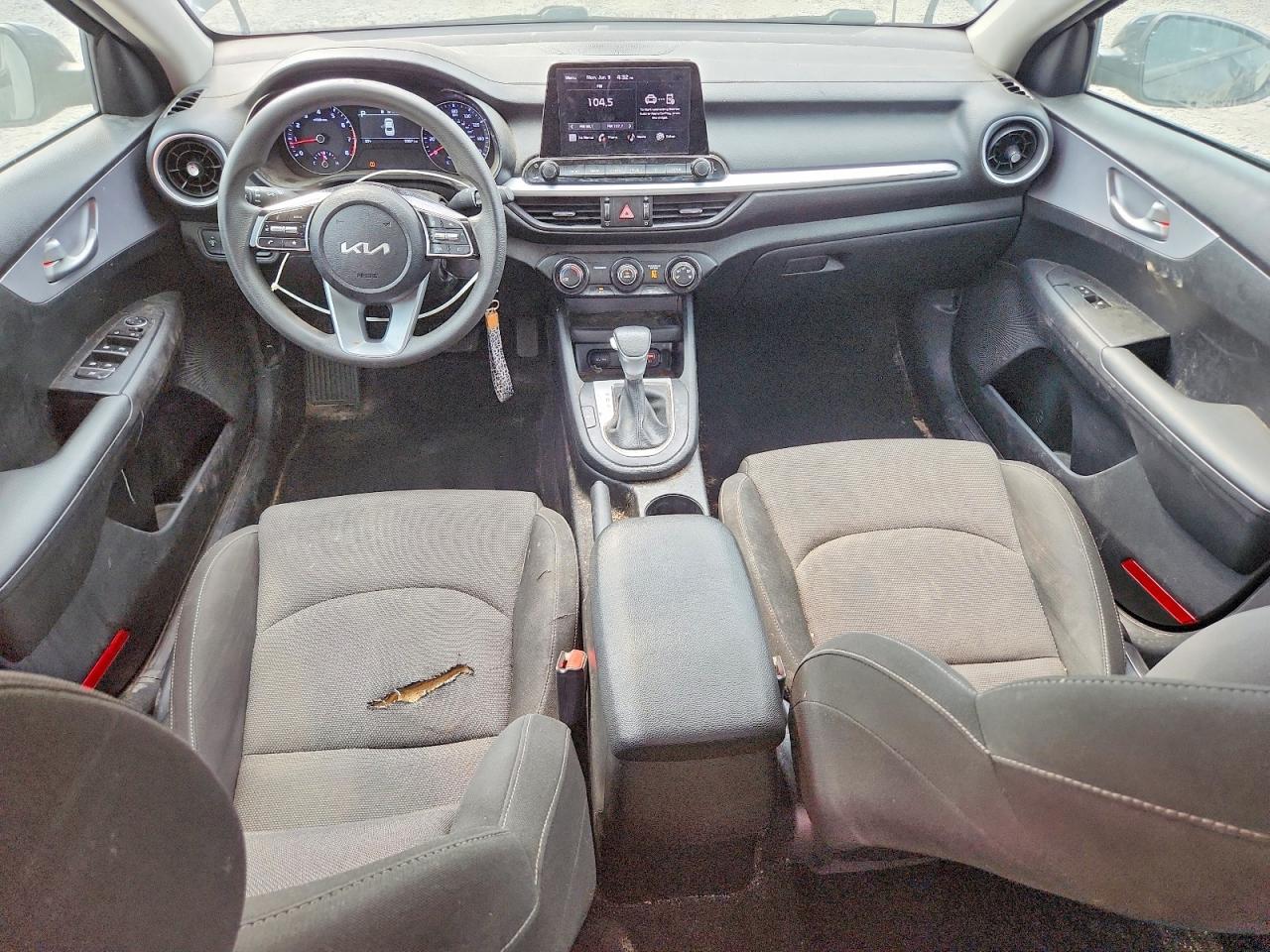 2024 KIA FORTE