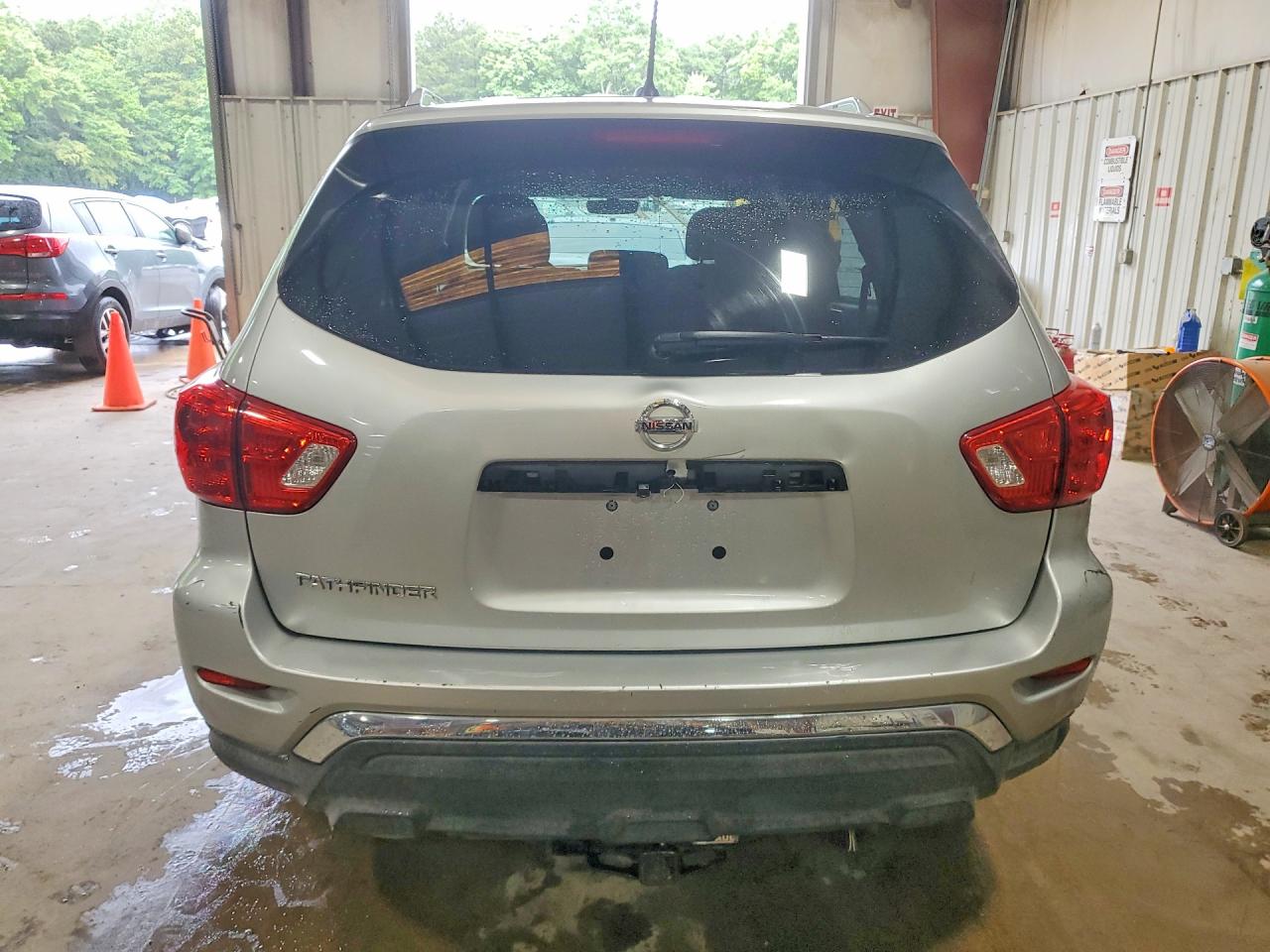 2017 NISSAN PATHFINDER