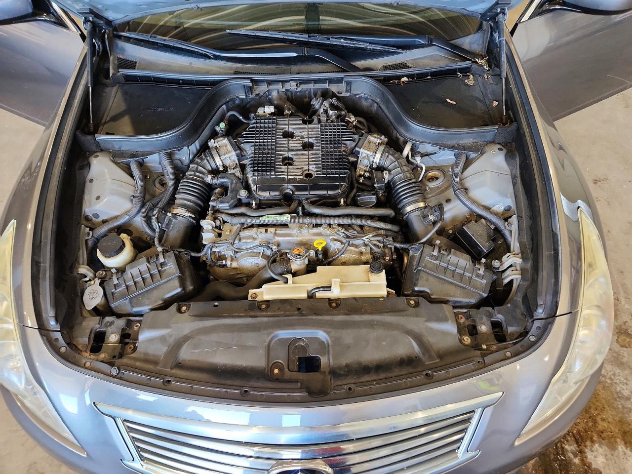 2013 INFINITI G37