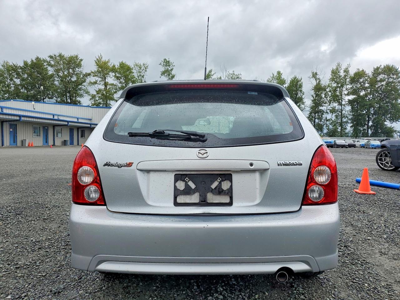 2002 MAZDA PROTEGE