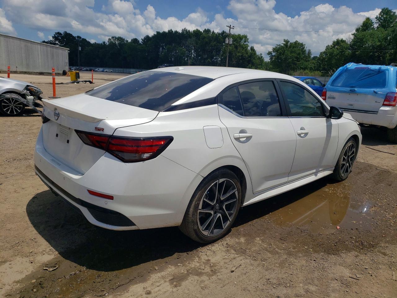 2024 NISSAN SENTRA
