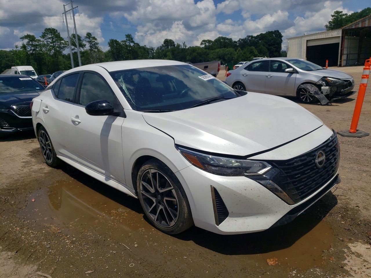 2024 NISSAN SENTRA