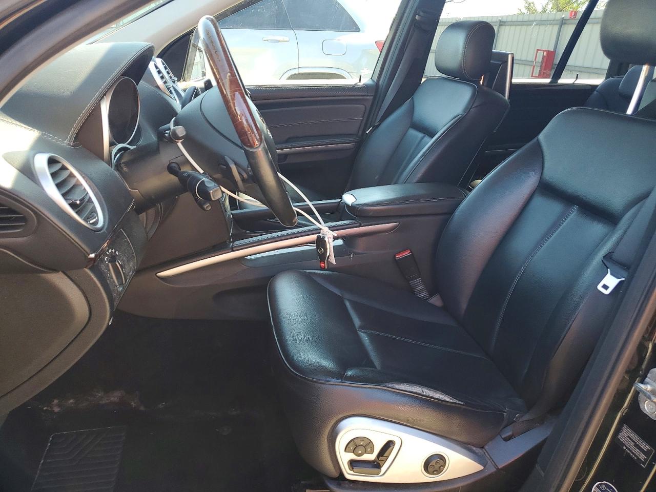 2010 MERCEDES-BENZ GL-CLASS