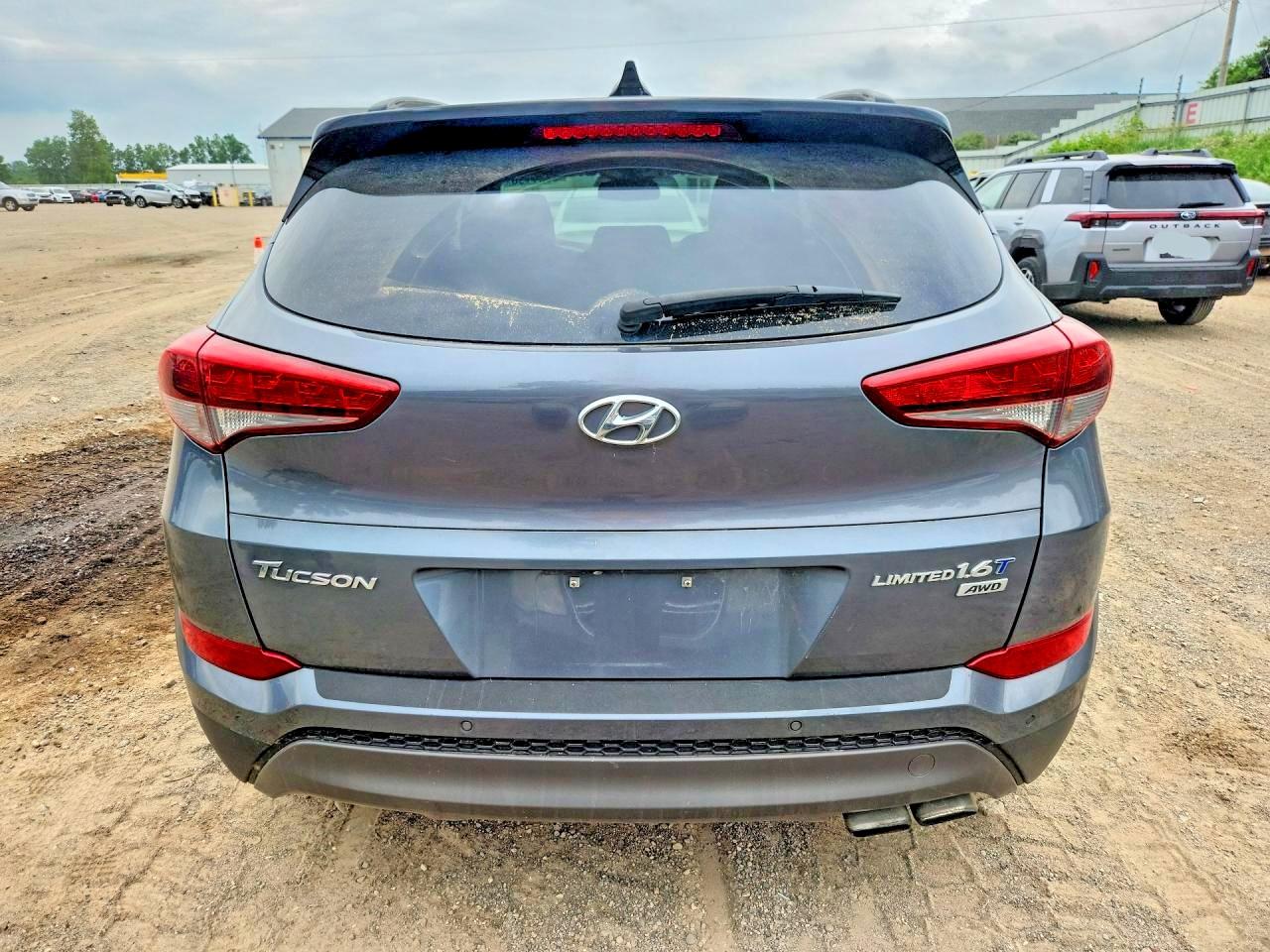 2016 HYUNDAI TUCSON