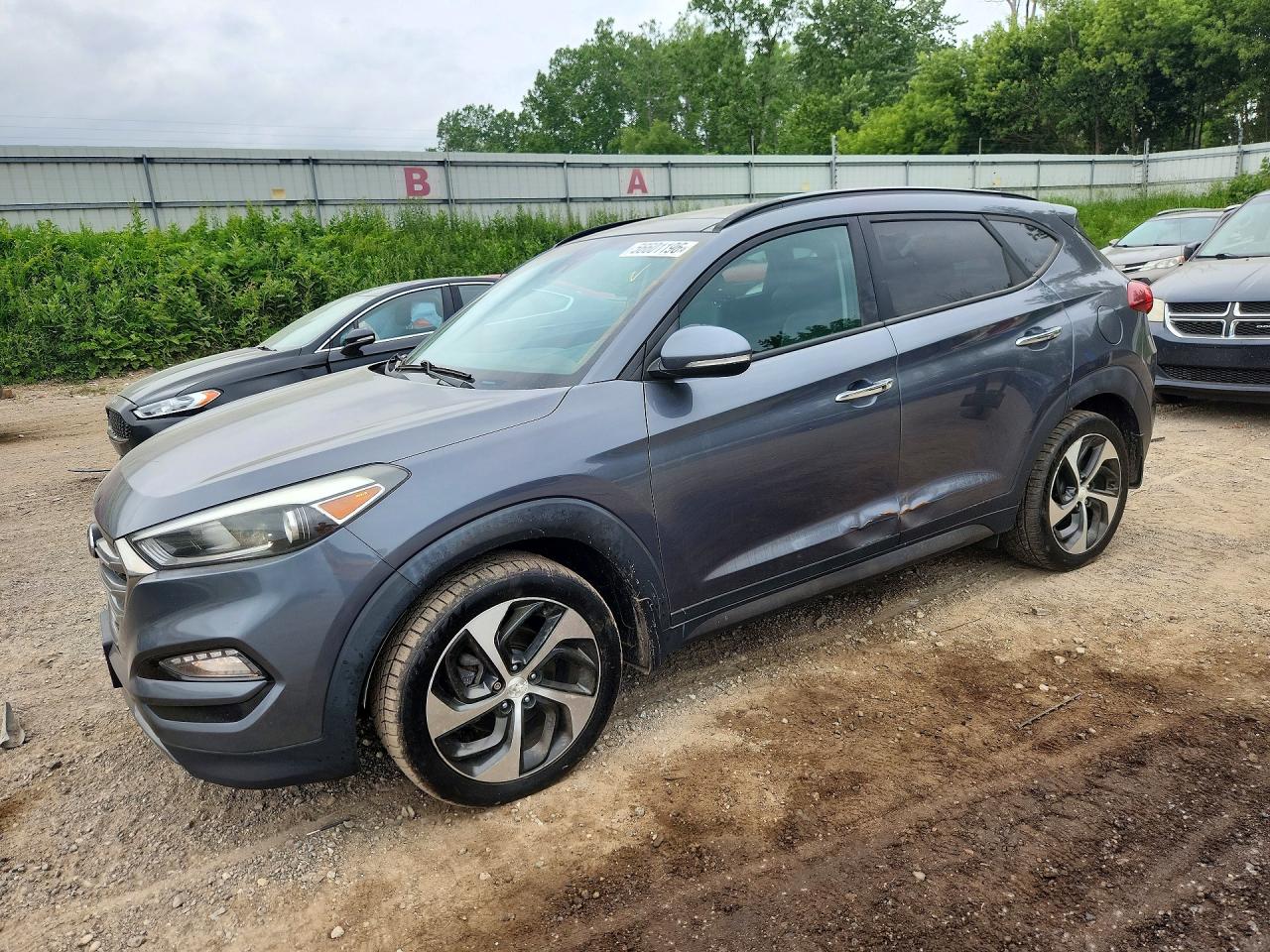 2016 HYUNDAI TUCSON